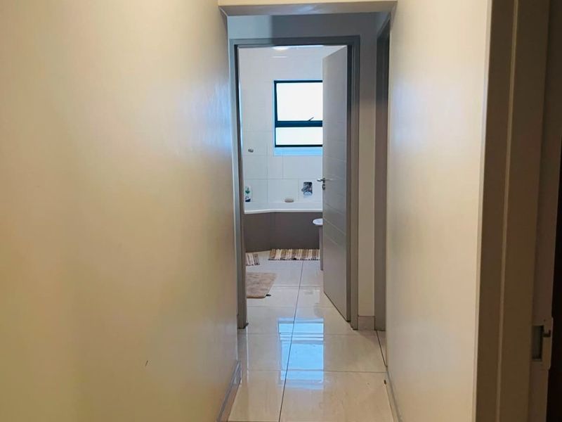 THREE BEDROOMS AND TWO BATHROOMS - Photo 10
