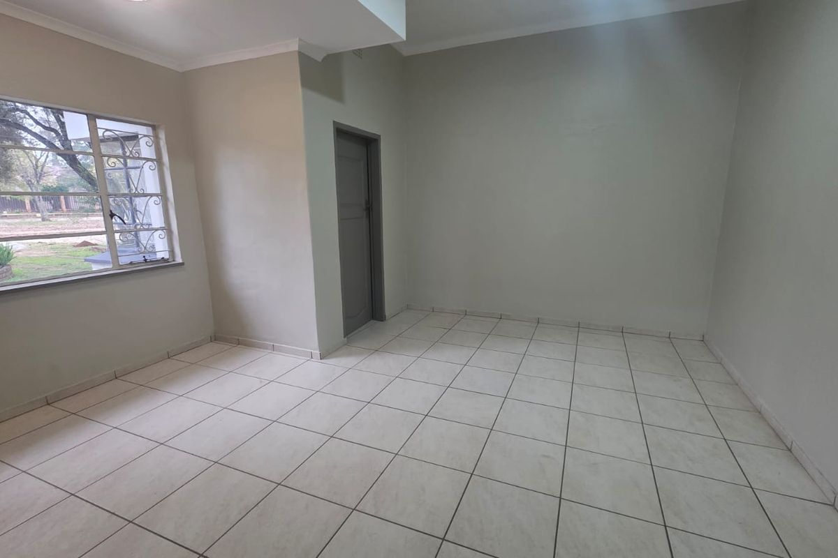 Spacious Family Home To Rent - Photo 3