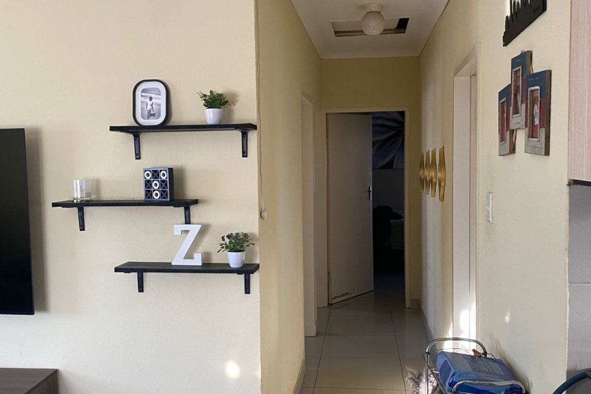 3 BEDROOMS 2 BATHROOMS FREE STANDING HOUSE IN A SECURED COMPLEX IN BLUE HILLS MIDRAND AVAILABLE FOR RENTAL - Photo 5