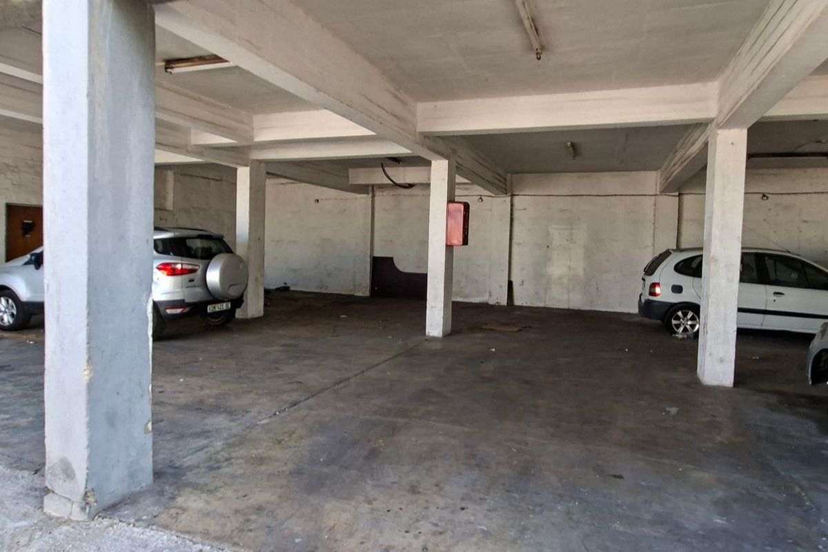 Secure Investment block in Richmond Hill - Photo 2