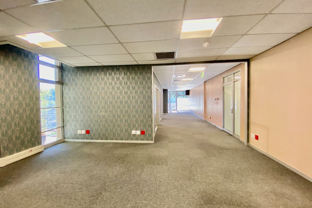 P-Grade Office Suite Available At Loftus - Photo 3