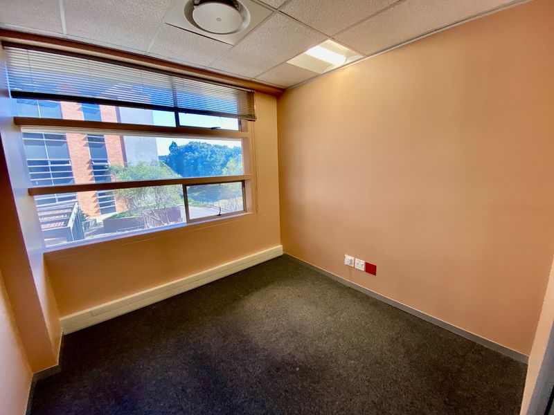 P-Grade Office Suite Available At Loftus - Photo 10