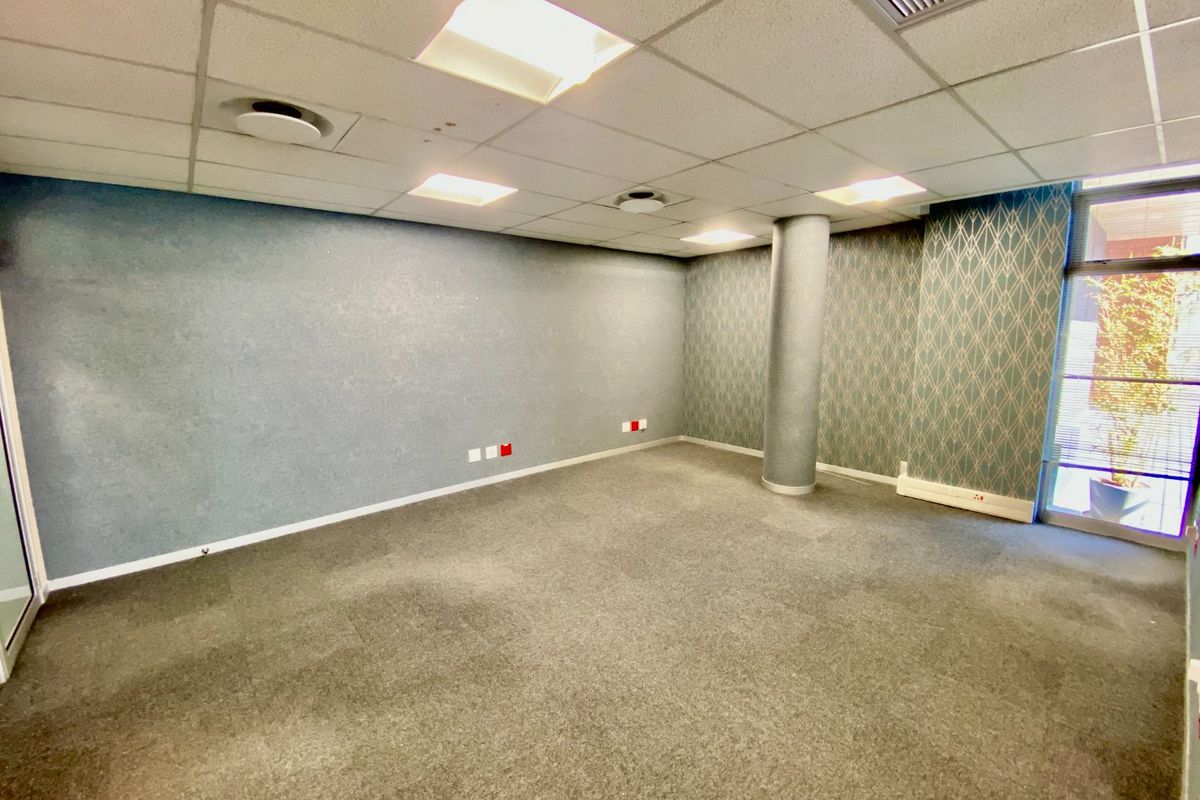 P-Grade Office Suite Available At Loftus - Photo 5