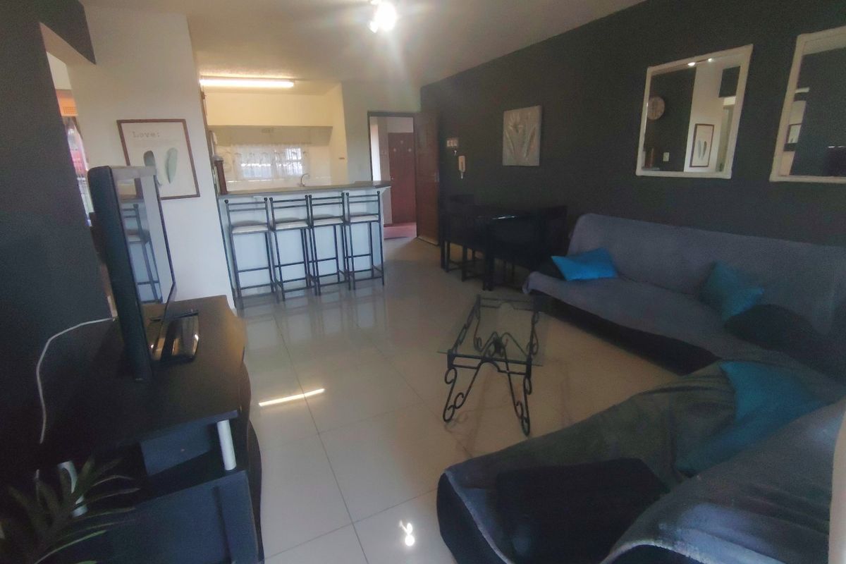 MR698196 Gorgeous ground floor unit in Laguna La Crete - Photo 3