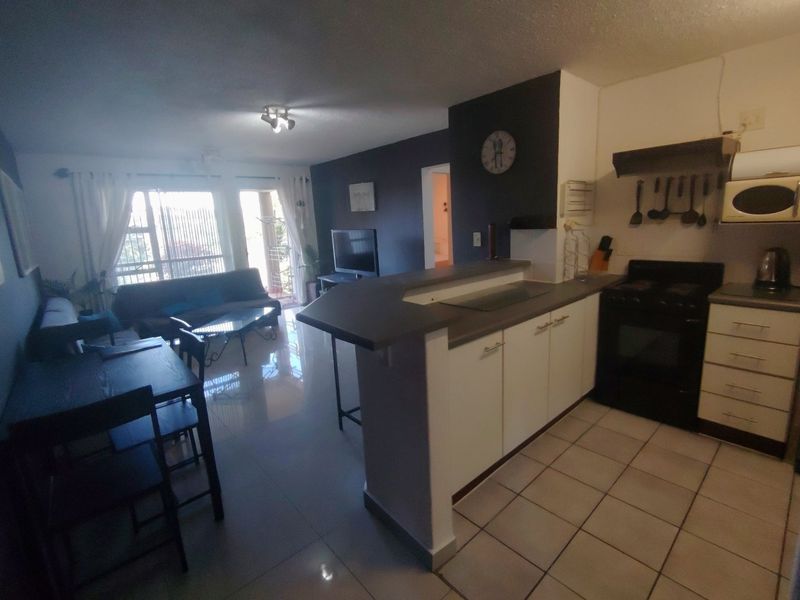MR698196 Gorgeous ground floor unit in Laguna La Crete - Photo 6