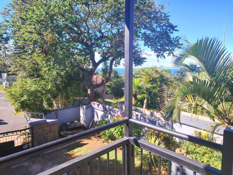 Corner property ideal as a Family home that ticks all the boxes and move in ready.  - Photo 1