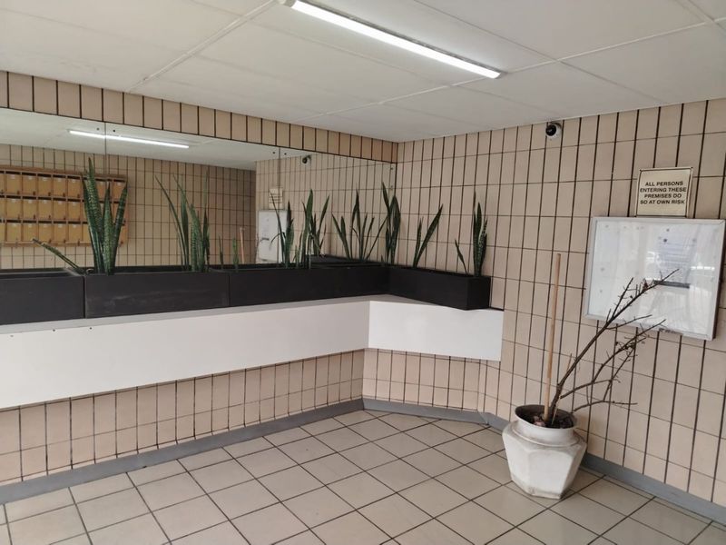 One Bedroom Apartment in Parow - Photo 3