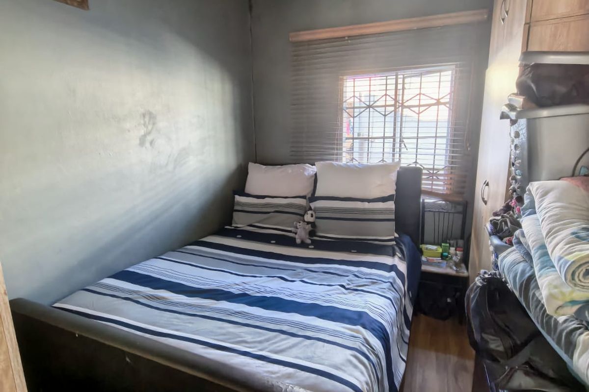 Two Bedroom Family Home for Sale in Pelican Park - Photo 4