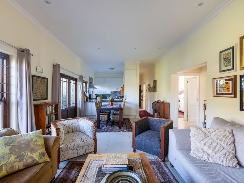 Fabulous ground floor unit in Whale Rock Village - Photo 8
