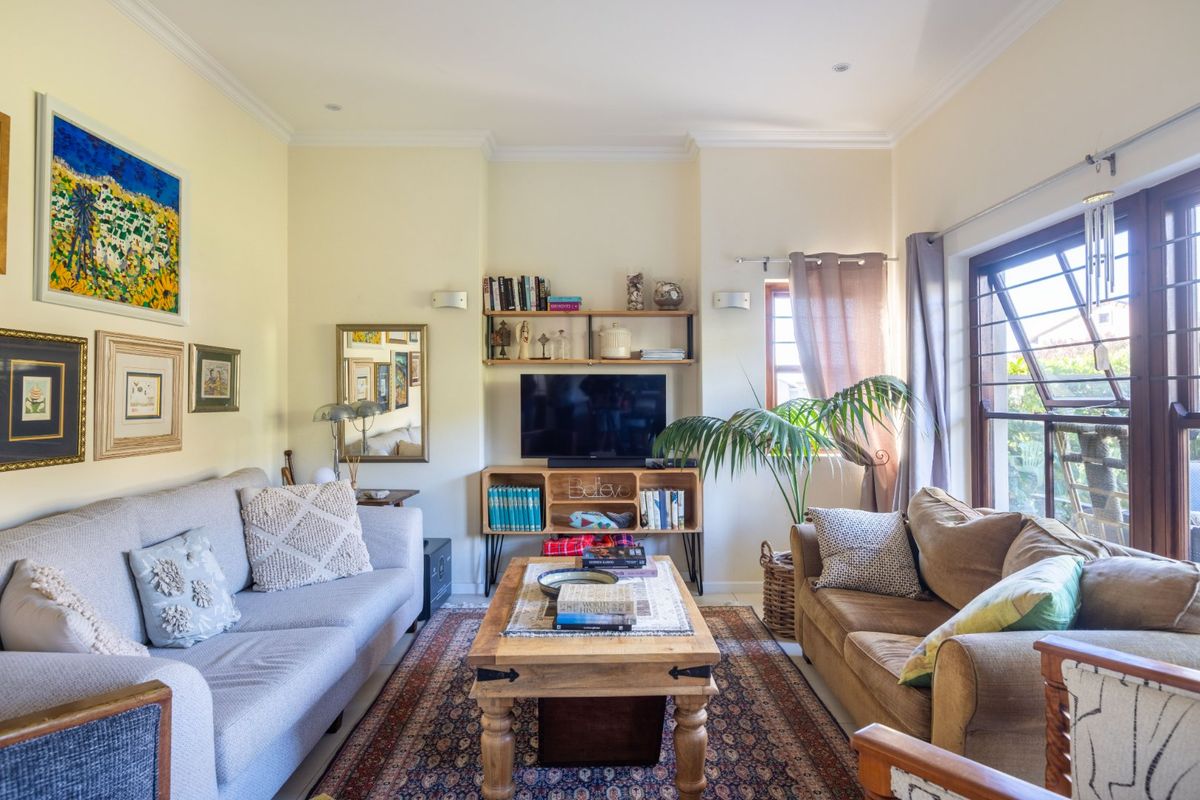 Fabulous ground floor unit in Whale Rock Village - Photo 3