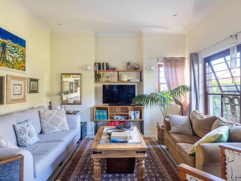 Fabulous ground floor unit in Whale Rock Village - Photo 3