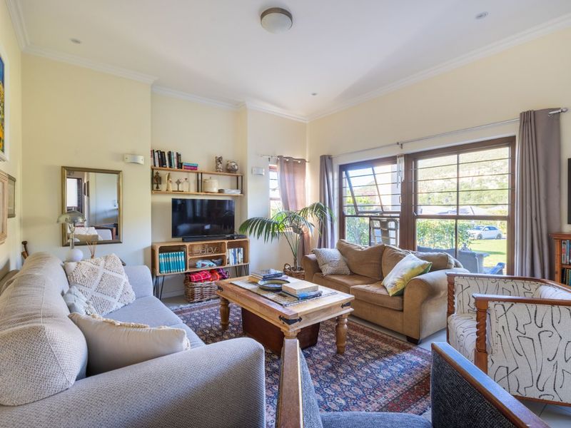 Fabulous ground floor unit in Whale Rock Village - Photo 2