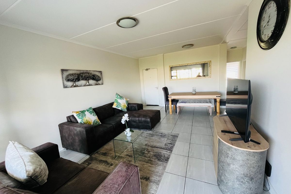 Three bedroom And two  bath apartment  for rent in  Waterfall, call us Now!! - Photo 4