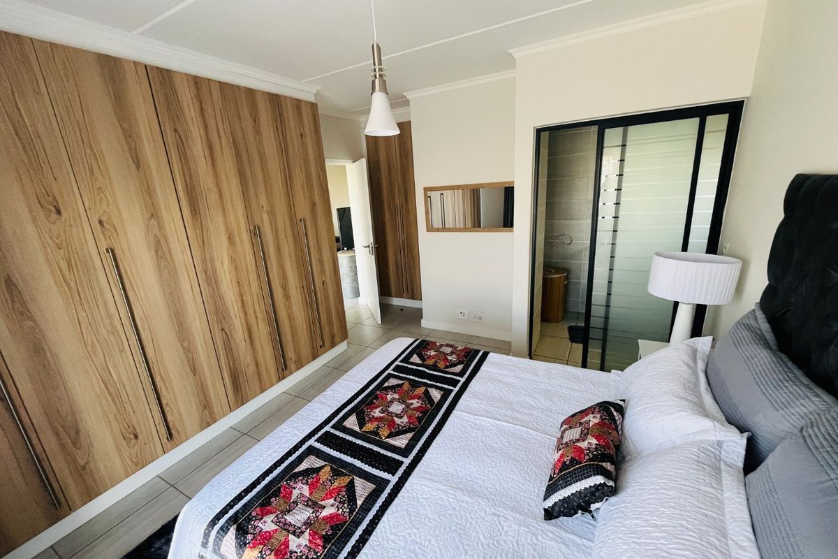 Three bedroom And two  bath apartment  for rent in  Waterfall, call us Now!! - Photo 5