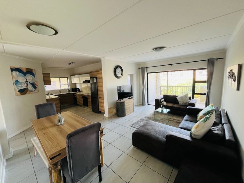 Three bedroom And two  bath apartment  for rent in  Waterfall, call us Now!! - Photo 3