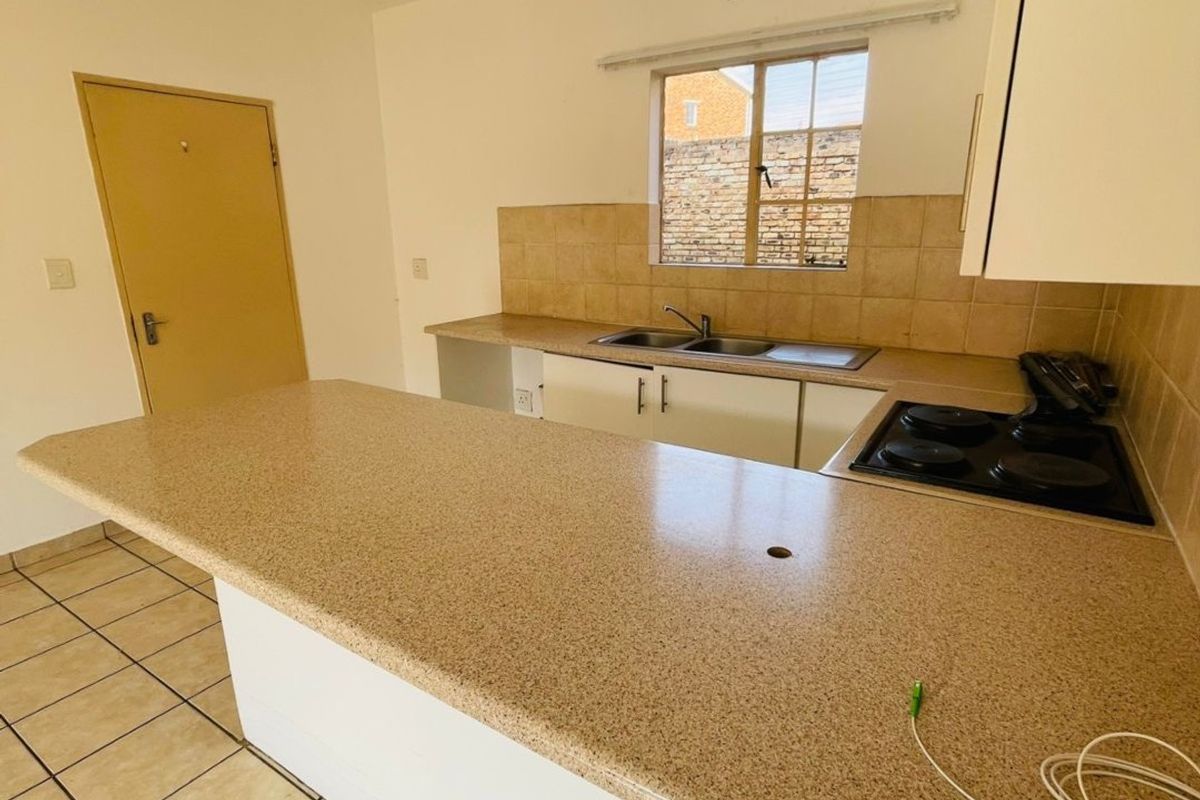 TWO BEDROOMS AND ONE FULL BATHROOM - Photo 3