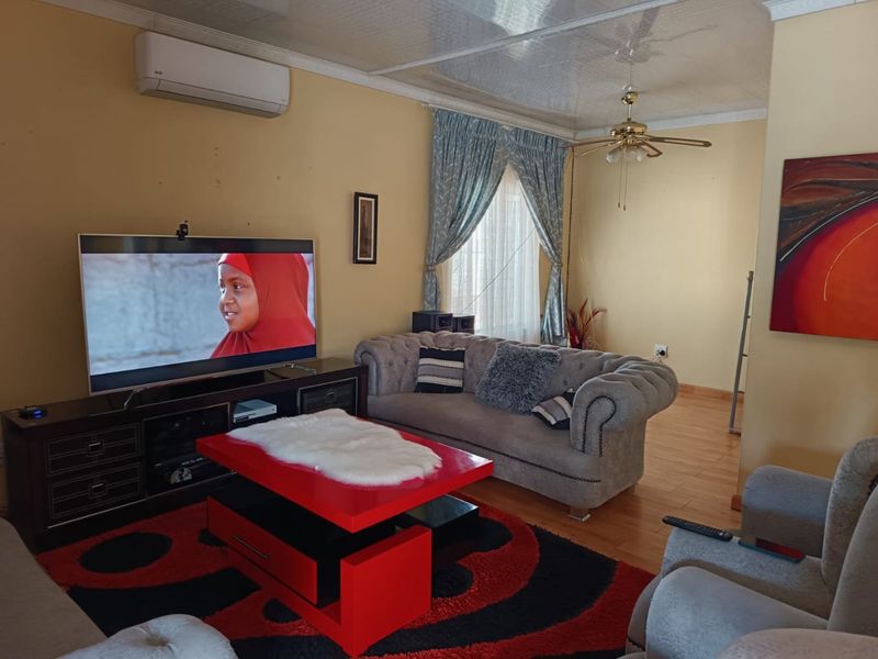3 Bedroom house for sale in Stilfontein - Photo 6