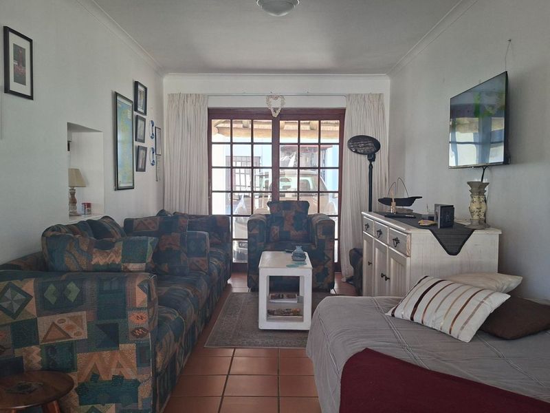 2 Bedroom Lock-Up-and-Go home in Shelley Point - semi-detached  - Photo 9