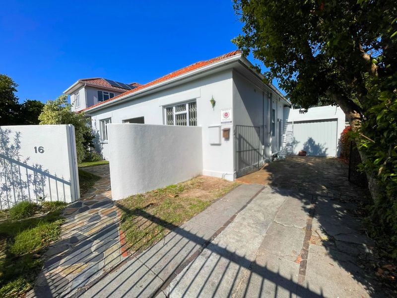 Exclusive Listing in one of Claremont's sort after areas. Not to be missed!! - Photo 2