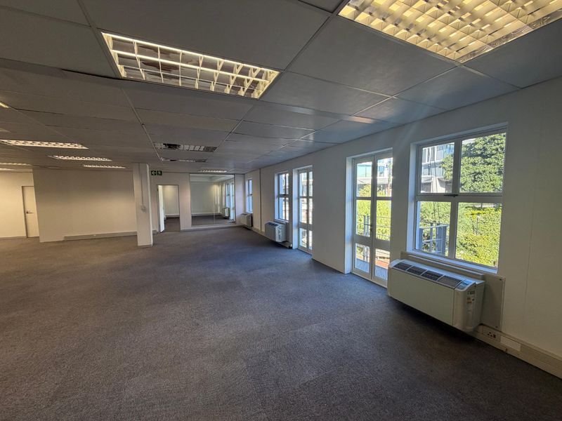 First Floor Commercial Unit in the Heart of the V&A Waterfront - Photo 3