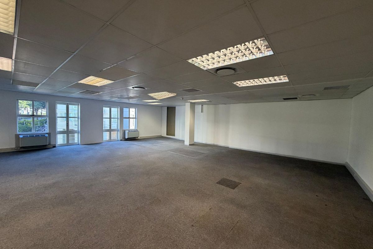 First Floor Commercial Unit in the Heart of the V&A Waterfront - Photo 4