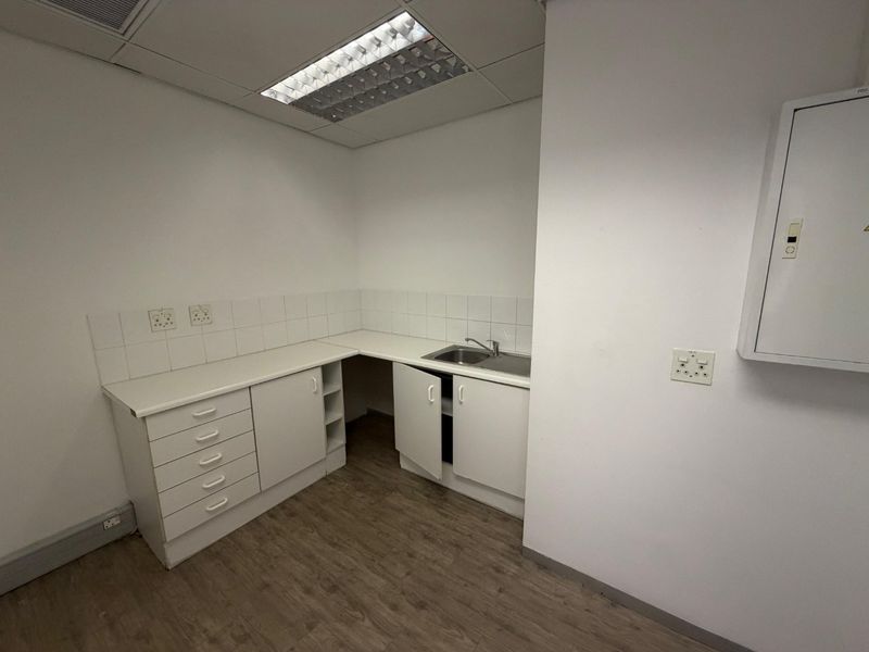 First Floor Commercial Unit in the Heart of the V&A Waterfront - Photo 9