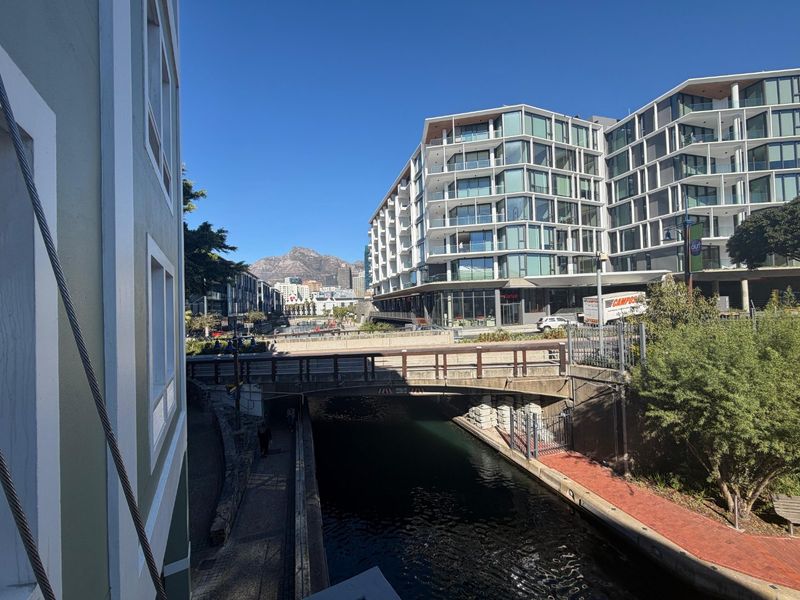 First Floor Commercial Unit in the Heart of the V&A Waterfront - Photo 7