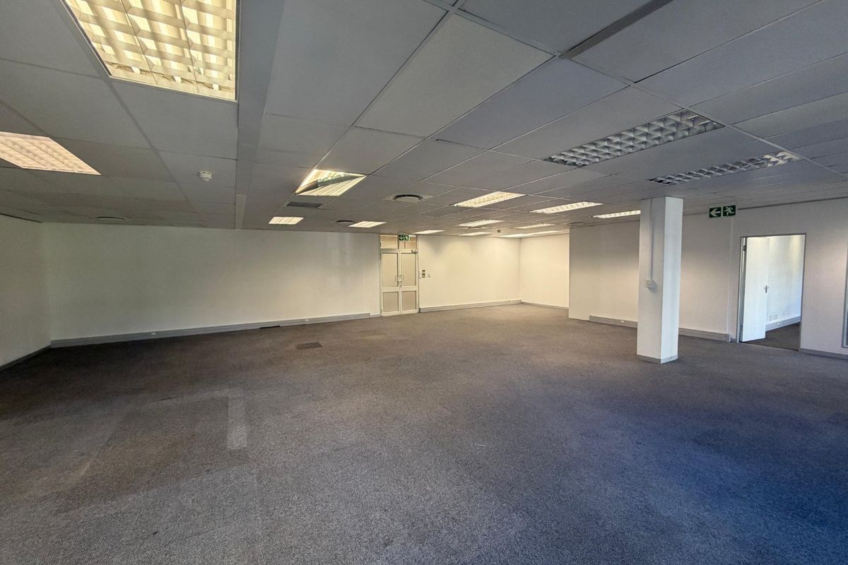 First Floor Commercial Unit in the Heart of the V&A Waterfront - Photo 2