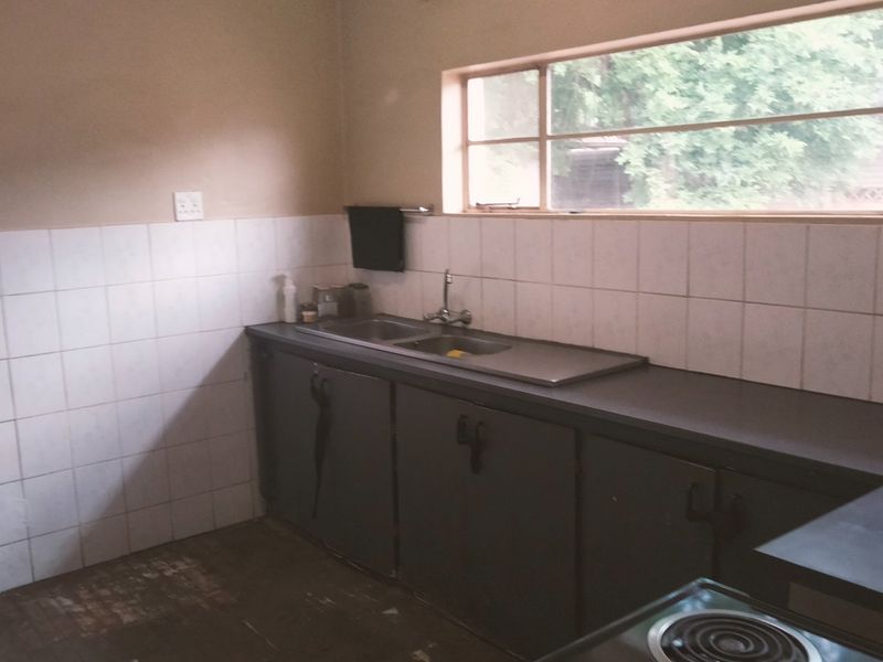 *** Reduced***   Beautifull 3 Bedroom Family Home with separate Study/office space for sale in Proclamation Hill Reduced - Photo 7