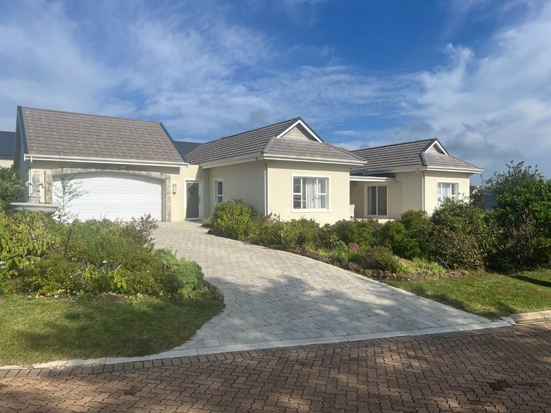 3 Bedroom House for sale in Barons View - Photo 2