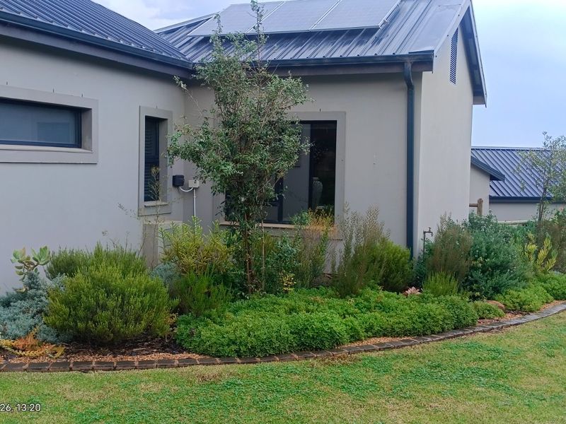 Secure Coastal Living in Hartland Lifestyle Estate – Modern Elegance in Hartenbos - Photo 3