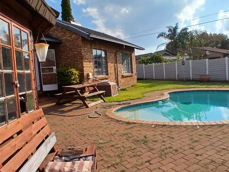 Perfect for first-time buyers, retirees, or savvy investors, this charming home offers comfort, convenience, and excellent value. - Photo 2
