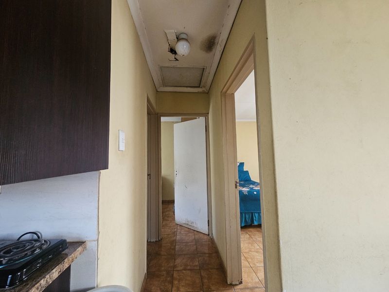 2 bedroom house for sale - Photo 5