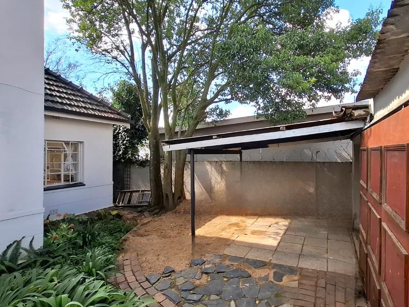 Double storey 3 bedroom 2 bathroom Orange Grove home  - Photo 6