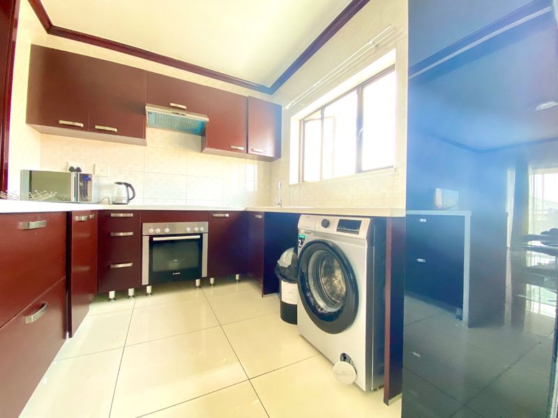2 Bedroom 2 Bathroom Apartment for Sale - Photo 3