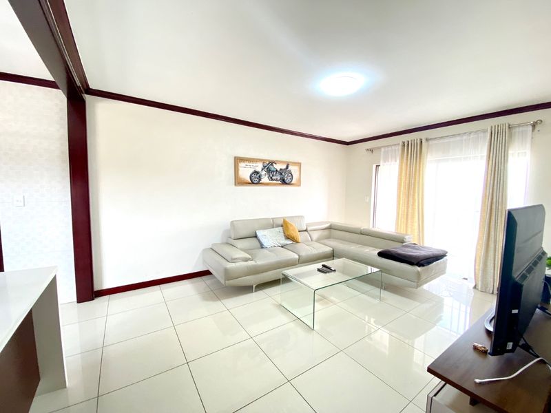 2 Bedroom 2 Bathroom Apartment for Sale - Photo 9