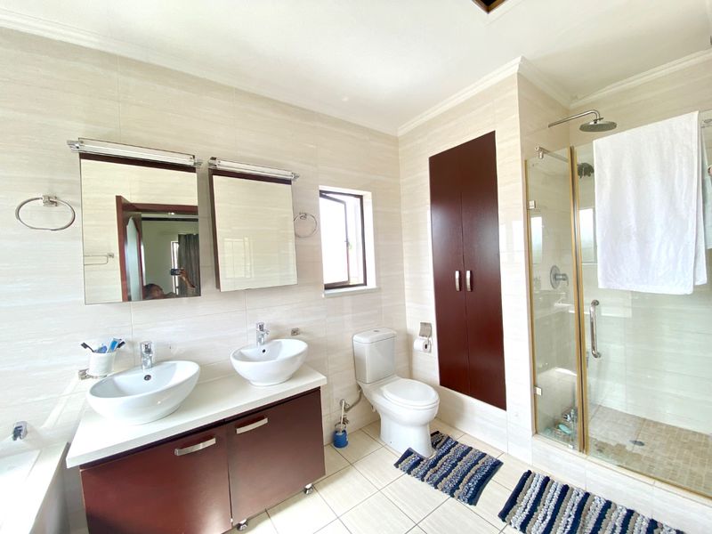 2 Bedroom 2 Bathroom Apartment for Sale - Photo 10