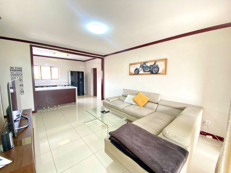 2 Bedroom 2 Bathroom Apartment for Sale - Photo 7