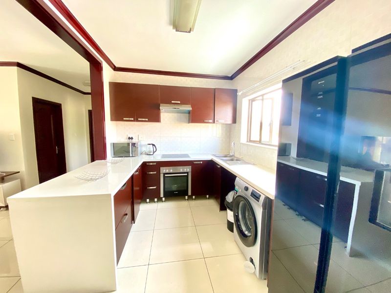 2 Bedroom 2 Bathroom Apartment for Sale - Photo 4