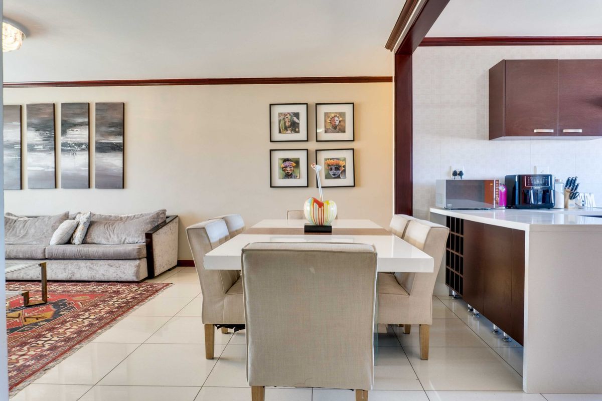 3-bedroom, 2-bathroom apartment situated in the sought-after Lake Xanadu complex in Blue Hills. - Photo 5