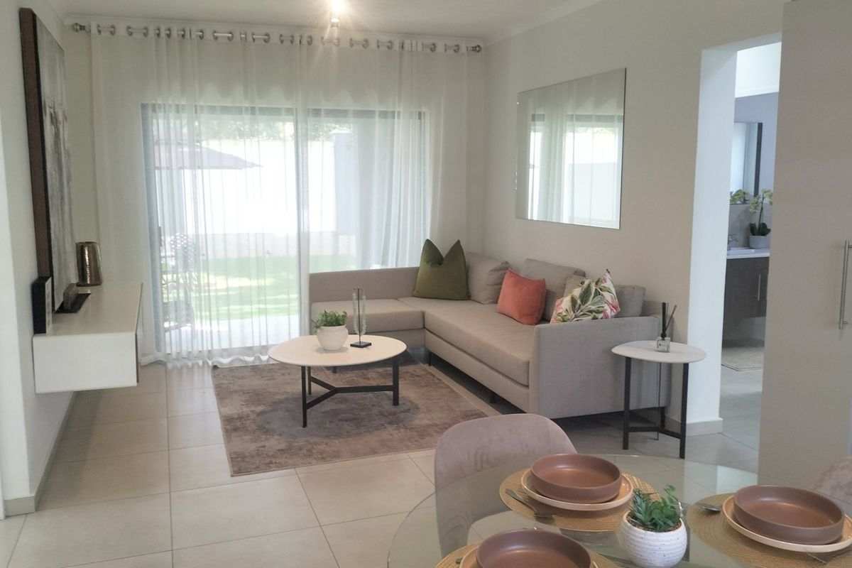 Modern 3-Bedroom, 2-Bathroom Luxury Apartment - Photo 2