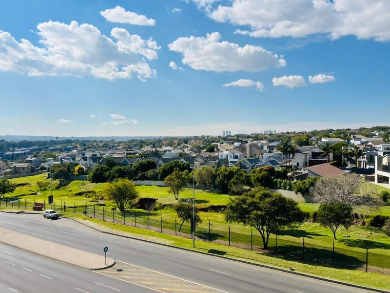 Modern 1 Bedroom Apartment for Sale | 52m2 | 3rd Floor Living with Stunning Views - Photo 7