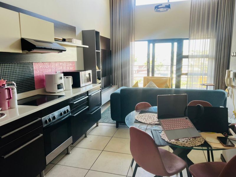 Modern 1 Bedroom Apartment for Sale | 52m2 | 3rd Floor Living with Stunning Views - Photo 9