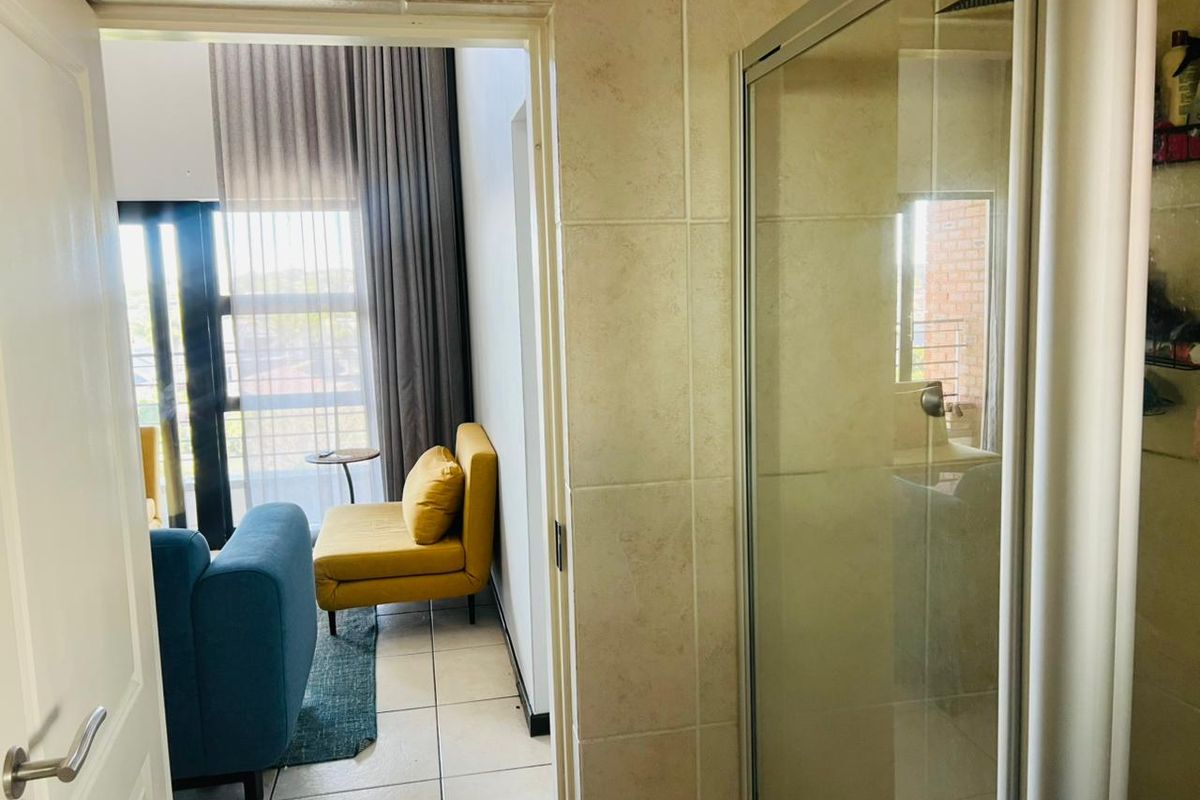 Modern 1 Bedroom Apartment for Sale | 52m2 | 3rd Floor Living with Stunning Views - Photo 5
