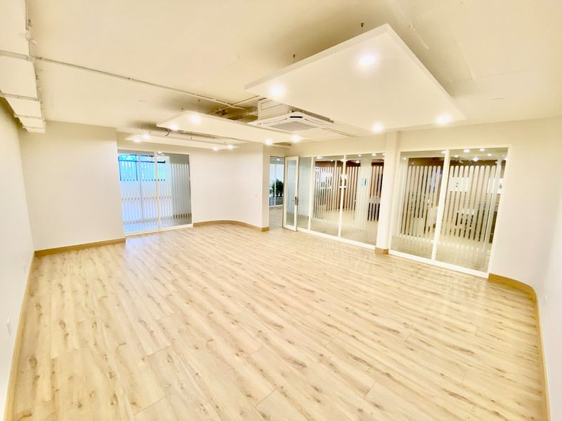 P-Grade Fully Serviced Suite Available In Halfway House! - Photo 10