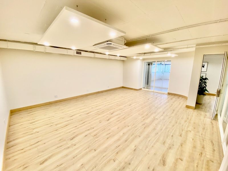 P-Grade Fully Serviced Suite Available In Halfway House! - Photo 9