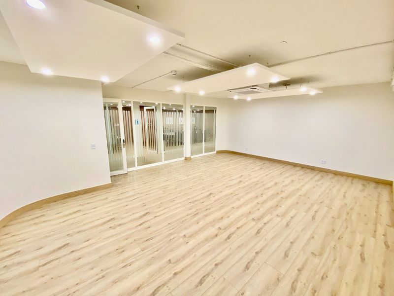 P-Grade Fully Serviced Suite Available In Halfway House! - Photo 8