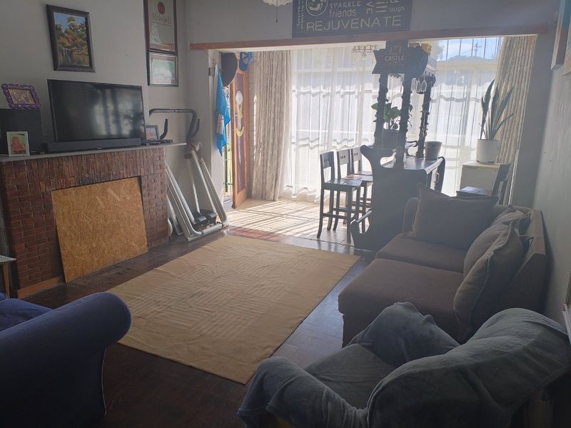 3 Bedroom House for Sale in Casseldale  - Photo 5