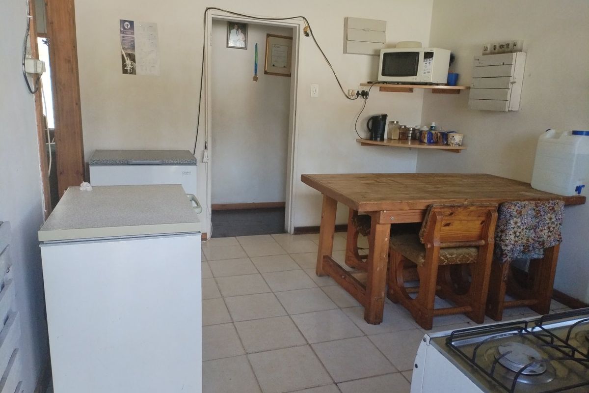 3 Bedroom House for Sale in Casseldale  - Photo 2