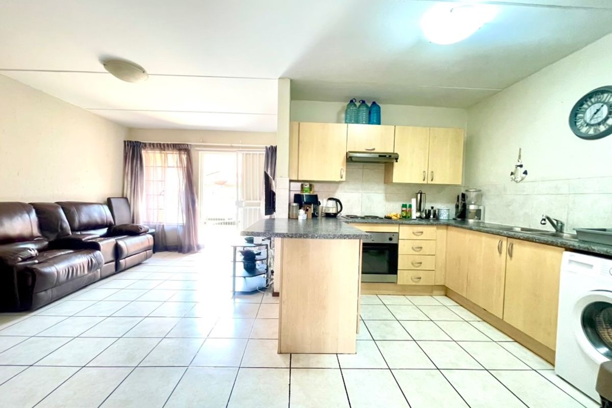 2 Bedroom 1 Bathroom Apartment for Sale  - Photo 5